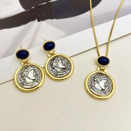 Pendant Necklaces French Vintage Ancient Coin Necklace Women Temperament Studs Niche Senior Sense Earrings Jewellery Accessories Wholesale