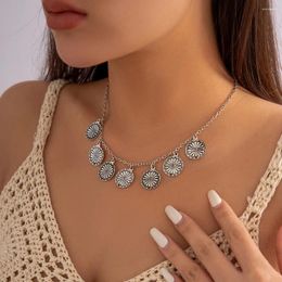 Pendant Necklaces Vintage Tassel Round Flower Necklace For Women Antique Silver Color Metal Choker Jewelry