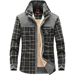 Men's Casual Shirts Men Winter Plaid Shirts Jackets Fleece Warm Shirts Coats High Quality Men Cotton Fit Business Casual Outerwear Shirts Jackets 4 231012