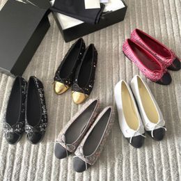 Designer-Schuhe, Pariser Markendesigner, schwarze Ballerinas, Schuhe für Damen, Frühling, gesteppt, echtes Leder, Slip-on-Ballerina, runde Zehenpartie, Damen, in Italien hergestellter Cap-Toe-Loafer-Schuh
