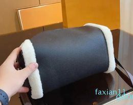 NEW Designer Luxury tote bag winter Lambs wool pillow bag letter print Womens designer bag Popular leather Handbag Single