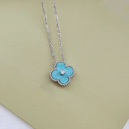 Christmas limited edition 2022 Pendant Necklaces van clef clover Pendant Necklaces for men designer jewelry