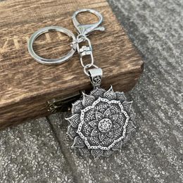 Keychains Retro OM Yoga Lotus Flower Keychain Vintage Gothic Key Accessories Holder Jewellery