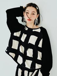 Women's Hoodies Imakokoni Original Design Long-sleeved Round Neck Pullover Top T-shirt Autumn Plaid Print Black Loose Patchwork Women