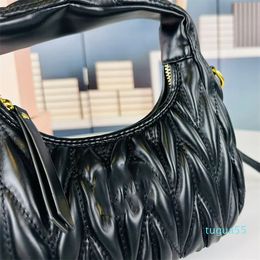 Hobo Bag Women Crossbody Bag Designer Underarm Shoulder Bag Handbags Purse Pleated Leahter Golden Hardware Detachable
