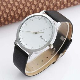 Wristwatches 2023 Fashion Unisex Watches Men Women Casual Quartz Leather Strap Relogio Masculino Feminino WOMAGE