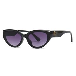 Fashion designer sunglasses Small frame cat-eye retro sunglasses walk the high sense of women's sunglasses