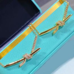 Pendant Necklaces 2023 Rose Gold Rope Knot Women s Necklace Charm Fashion Light Luxury Brand Exquisite Jewelry Birthday Gift 231011