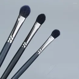 Makeup Brushes Sdatter 1 Piece Goat Hair Pointed Smudge Eyeshadow Nose Highlight Detail Make Up Brush Beauty Tools