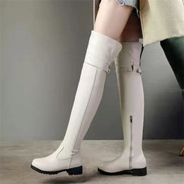 Boots Women's Large Knee Length Boots Autumn Winter Fashion Flat Heel Side Zipper Belt Buckle Long Tube Single Boot 231011