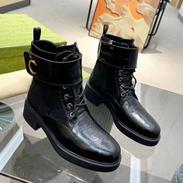 Autumn Winter New Boots Famous Women Designer Brand Martin Boots Genuine Leather Metal Interlocking Letter Printing Side Zipper Thick Sole Ladies Winter Boot