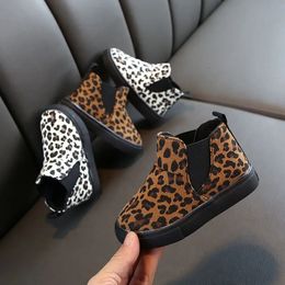 Boots 2023 Autumn Boys Own Fashion Leopard Print Girls's Shoes Kids Anti Slip Slip Sole Sole Botines Sneakers 231012
