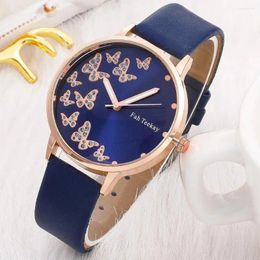 Armbanduhren Schmetterling Anhänger Armband Exquisite Damenuhr Set Quarzuhr mit Dekor Strass Akzente Faux