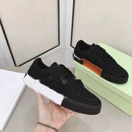Luxury casual shoes for men and women brand-name flat canvas shoes running shoes sneakers stitching comfortable leather breathable sneakers.