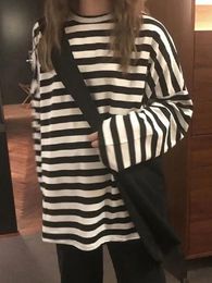 Women's T Shirts 2023 Black White Striped Casual Tees Long Sleeve Oversize Women Tops Home Simple Round Neck Fashion Basic Ladies T-shirts