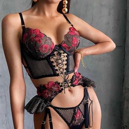 Sexy Set Floral Embroidered Strappy Ruffle Shaping Women's Sexy Mesh Sheer Lingerie Set Three Point Push Up Bra with Garter Belt 230808