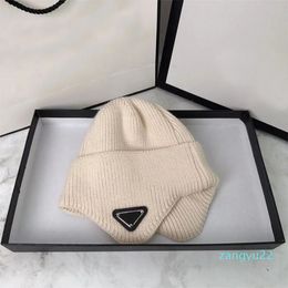 Knitted Hat Designer Beanie Cap men's women's fit Hat Unisex letter leisure Skull Hats outdoor fashion 4 Colours