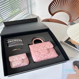 2023-Classic designer bag Brand set Makeup Chain Bag Coin Purse Bracelet Silk Scarf Women's shoulder Crossbody Diamond Check flip Tote New travel set