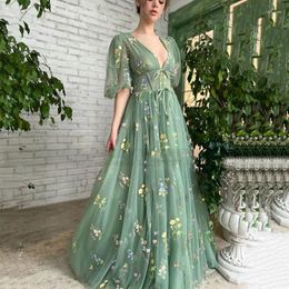 Party Dresses Embroidery Prom Green Puff Sleeves A-Line Long Lace Wedding Gowns Open Back Tulle Evening Dress