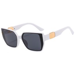 Fashion designer sunglasses street shot all matching glasses metal lettering decorated sunglasses for men and women