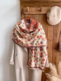 Scarves Casual Warm Women Cashmere Scarf Fashion Autumn and Winter Floral Print Pashmina Bufanda Stoles Design Shawl Wraps Echarpe 231012