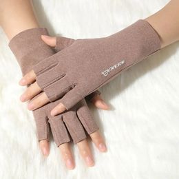 Five Fingers Gloves Solid Colour Fingerless Sunscreen SemiFinger Short Mittens Thin Style NonSlip Driving Half Finger 231012