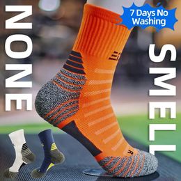 Sports Socks Nano Copper Deodorant Antibacterial for Men Compression MTB Cycling Bicycle Running Basketball Climbing Sock Summer 231012