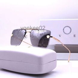 Designer Versage Sunglasses Cycle Luxurious Fashion Sports Polarise Sunglass Mens Womans Vintage Brands Baseball Driving Beach Golden Silver Rimless Sun Glasses