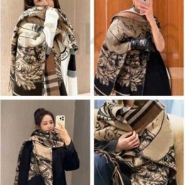 Scarves Designer Warhorse Cavalier Cashmere Scarf Women's Thin Long Scarf Wool Plaid Shawl Dual Use Autumn Winter Premium Warm Scarf HKHP