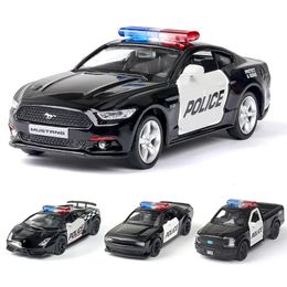 Diecast Model car 136 Diecast Alloy Car Models Challenger 2 Doors Opened With Pull Back Function Metal Sports car Model For Children Toys 231012