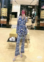 DIO2023Autumn and Winter New Style Blue and white porcelain printed pajama style home clothing set woman desigher pijamas Christmas gift