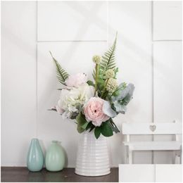 Decorative Flowers Floral Imitation Home Decoration Flower Artificial Design Hand Held Bundle Wall Rose Cf01073 Dhx5G