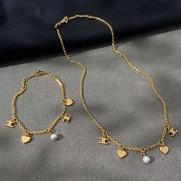 Saijia's New Triumphal Arch Heart Splice Pearl Necklace Women's Fashion Small Design Sense Bracelet Collar Chain