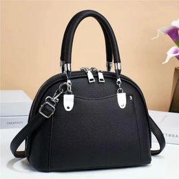 Evening Bags Large-capacity Leisure Commuter Messenger Bag For Women 2023 High-end Shell European And American Handbag