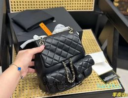 2023 Backpack Luxury duma Backpacks Shoulder bags Cross body Purses Card Holder Quilted Genuine Leather m