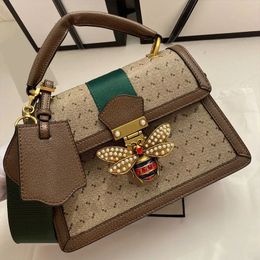 10A Queen Margaret Shoulder Bag Mirror Quality Women Designer Bag Butterfly Duffle Bee Handbags Woman Luxurys Fashion Real leather Clutch Hobo Purses Wallet Bags