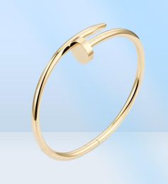 Nail Bracelet Designer Gold Nail Bracelet Mens Bangle Braclets Women Bangles Titanium Steel Goldplated Charms Fashion Jewellery Christmas Gift