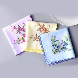 Krawatte, 5 Stück, 30 x 30 cm, Vintage-Baumwolle, Damen-Taschentücher, bestickte Schmetterlings-Blumen-Taschentücher, florale Damen-Taschentücher, Stoffe, zufällige Farbe, 231012