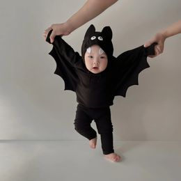 Clothing Sets 7385 Baby Set Ins Halloween Clothes Bat Modelling 2023 Autumn Fashion Boy's Three piece 231012