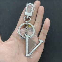 Designer Keychain Gold Letter Buckle Car Key Chain Girls Bag Pendants Lovers Couple Keyrings Portachiavi Luxury Carabiner Keychains 2023