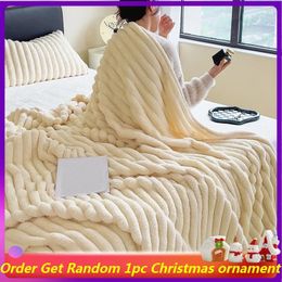 Blankets Winter Warm Blankets Fluffy Blanket for Bedroom Comfortable Blankets Soft Bed Covers Solid Color Thick Bedspread Bed Suppiles 231013
