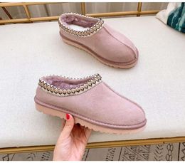 Kids Boy girl children tasman slippers boot Sheepskin Plush fur keep warm with card dustbag Ankle Soft comfortable Casual shoes Beautiful gifts