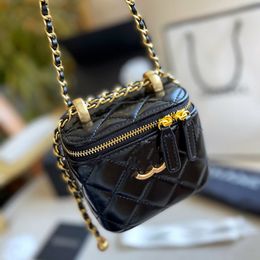 Designer Ladies Mini 12cm Makeup Bag Wax Leather Calfskin Diamond Gold Hardware Buckle Luxury Handbag Matelasse Chain Small Gold Ball Crossbody Bag Box Bags Sacoche