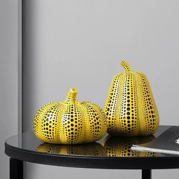 Decorative Objects Figurines Pumpkin Kusama Yayoi Ornaments Modern Sculpture Polka Dot Owl Bird Art Home Interior Decoration Office Arts Wedding Christmas 231012