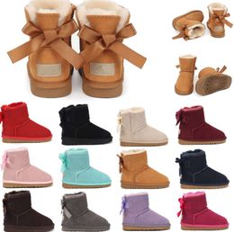 U Baby kids shoes Toddlers Classic Ultra Mini Boot warm boots girls shoe half Children sneaker kid youth designer Snow infants booti uggliess