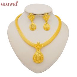 Wedding Jewelry Sets Luxury Dubai Gold Color Africa Jewelry Set Crown Shape Pendant Necklace Earrings Sets For Women Girl Jewellery Party Gift 231013