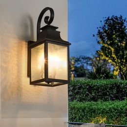 Illuminazione da giardino Rifinite con linee morbide e pulite in nero opaco Grandi lampade da parete per esterni con vetro