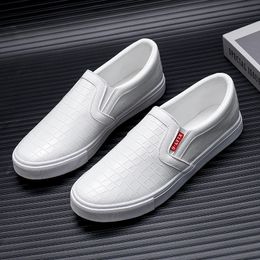 Dress Shoes Classic White Leather Loafers Men Flats Casual Slip On Sneakers Man Black Moccasin For Boat sapato masculino 231013