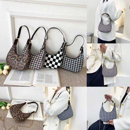 Lady Evening Bags Shoulder Bag Thousand Bird Pattern under the Armpit New Fashion Trend for Young Women Light Luxurious Multi-purpose Handbag Style Niche 230828