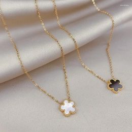 Pendant Necklaces Light Luxury Fashion Black White Five Leaf Flower Necklace For Women Golden Non Tarnish Stainless Steel Choker Jewellery